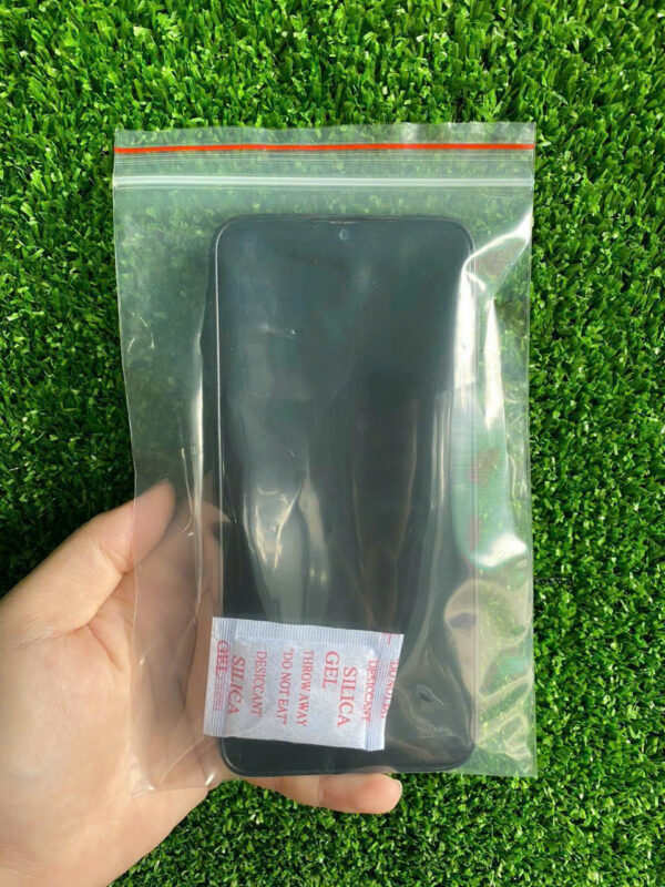 điện thoại sử dụng gói hút ẩm